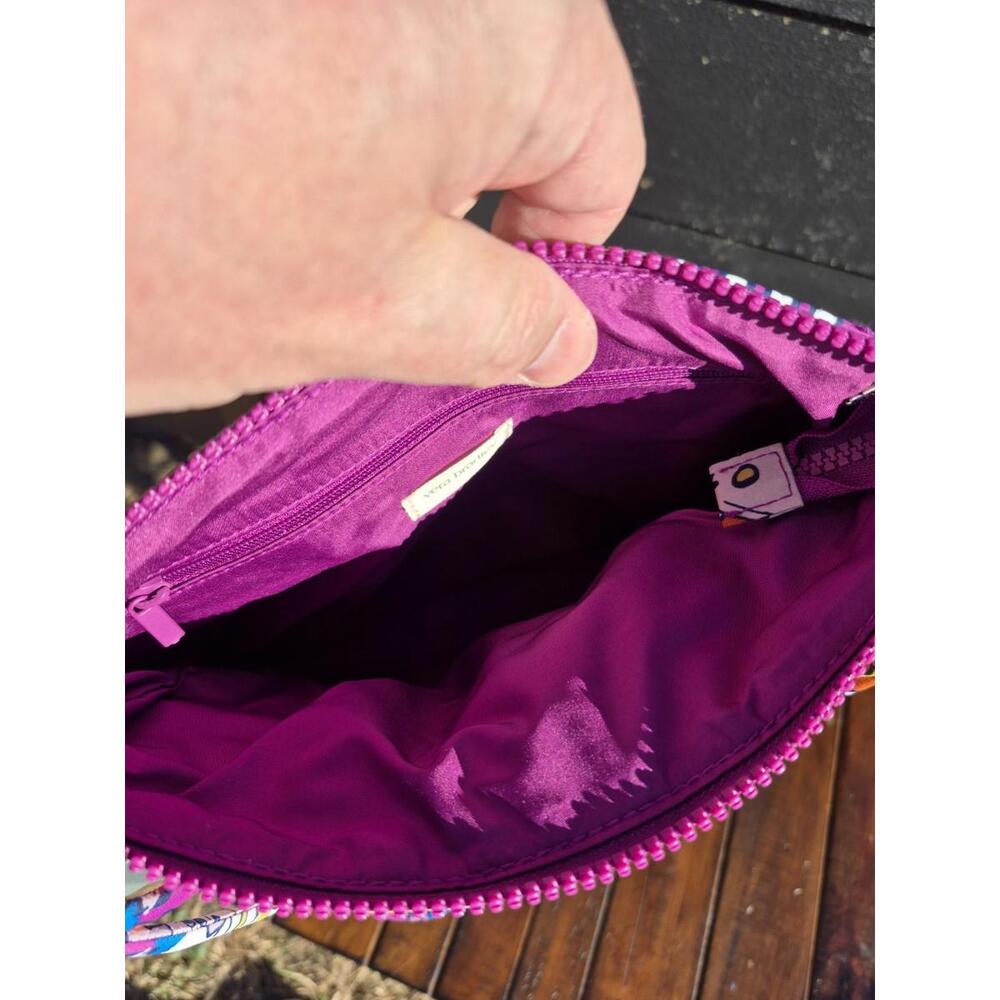 Vera Bradley Womens Featherweight Original Hipster Crossbody, Flutter, $80 MSRP - Picture 8 of 9